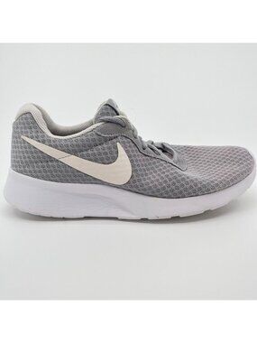 Nike Tanjun Womens Size 8 Gray White Athletic Running Walking Shoes Sneakers